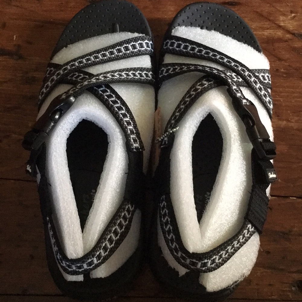 Skechers sandals